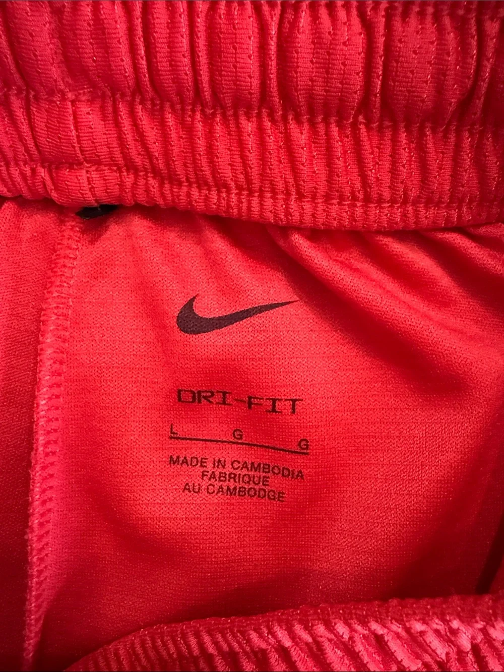 Nike boys youth Red Athletic Shorts Size Large